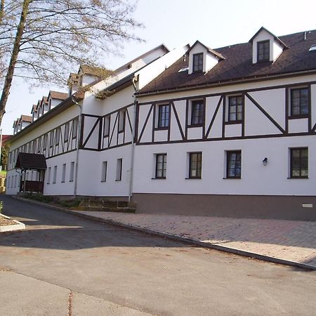 Restaurace A Penzion Ceska Hospoda Heřmanice Eksteriør billede